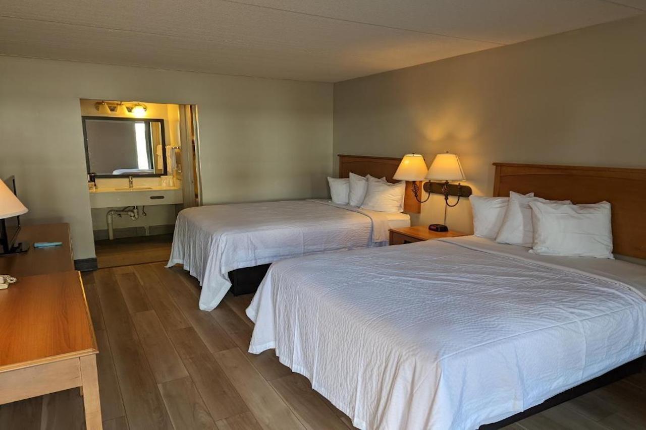 Days Inn By Wyndham Birch Run Kültér fotó