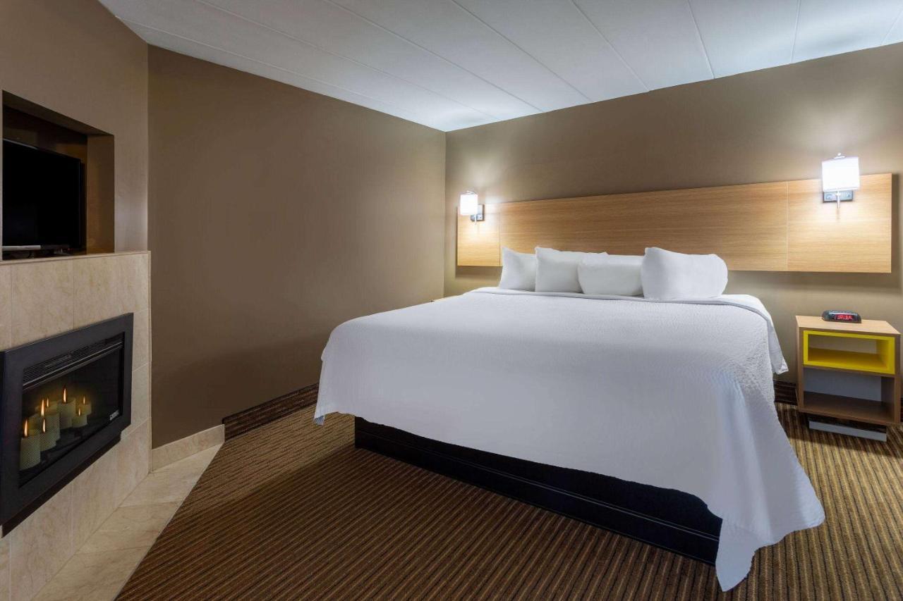 Days Inn By Wyndham Birch Run Kültér fotó