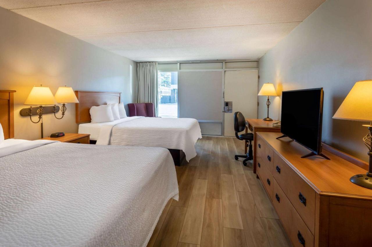 Days Inn By Wyndham Birch Run Kültér fotó