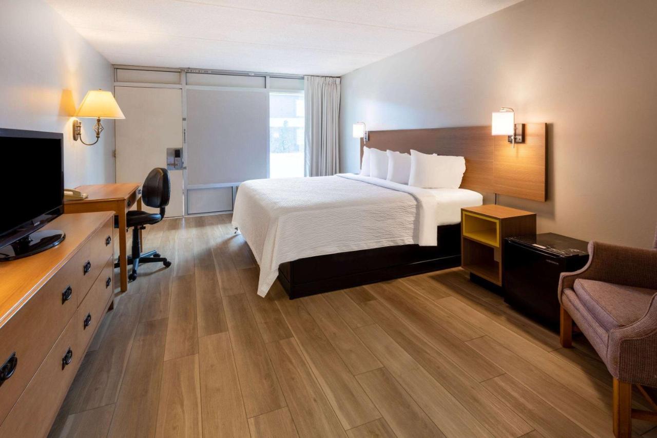 Days Inn By Wyndham Birch Run Kültér fotó